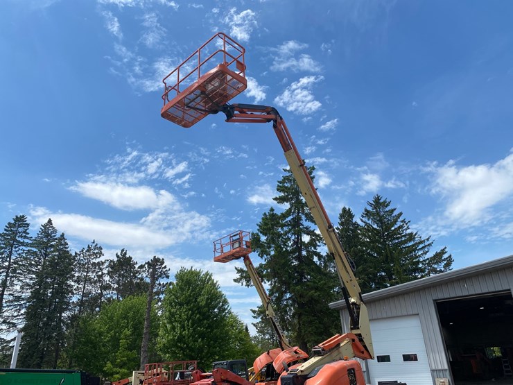 2012-jlg-600aj-image-41