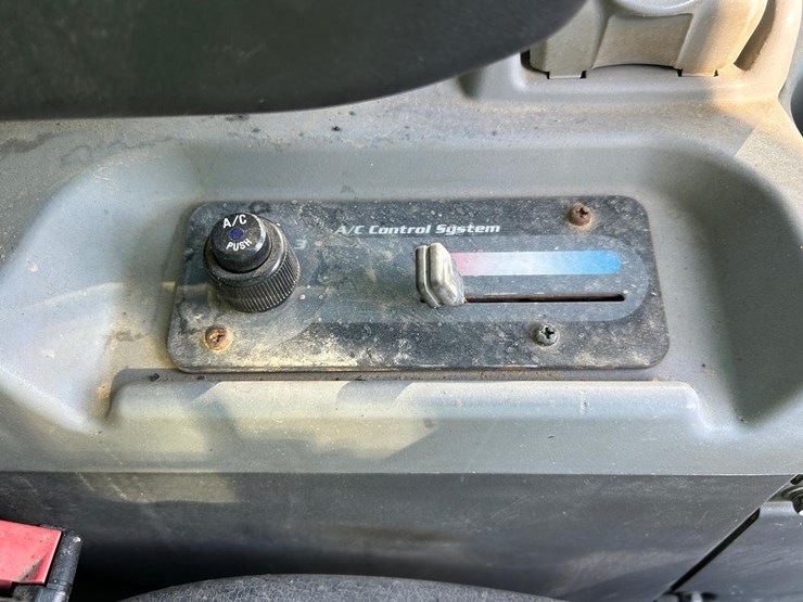 kubota-svl75-2-image-25