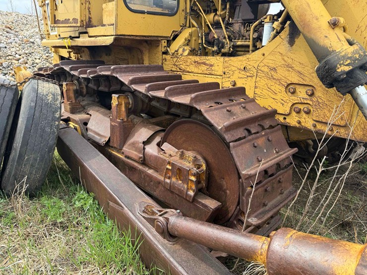 caterpillar-d7f-image-10