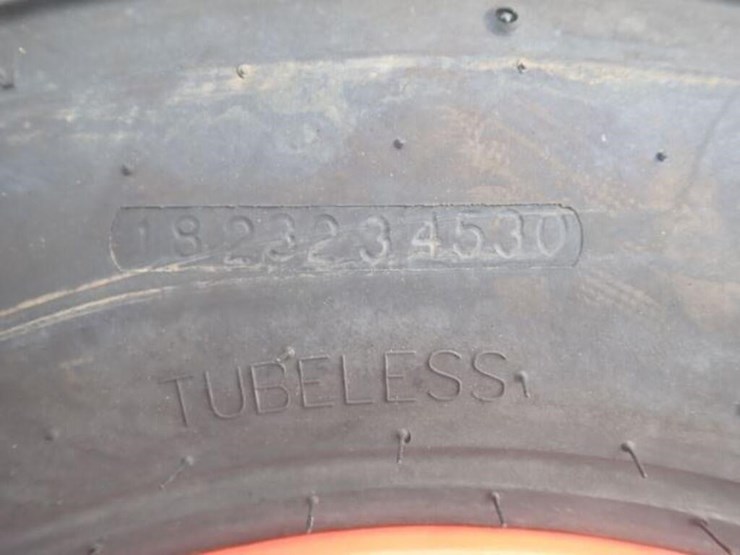 qty-of-(4)-solid-tire(s)-&-rim(s)-image-8