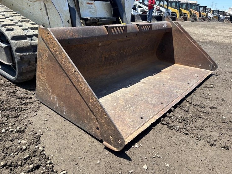 2016-bobcat-t590-image-11