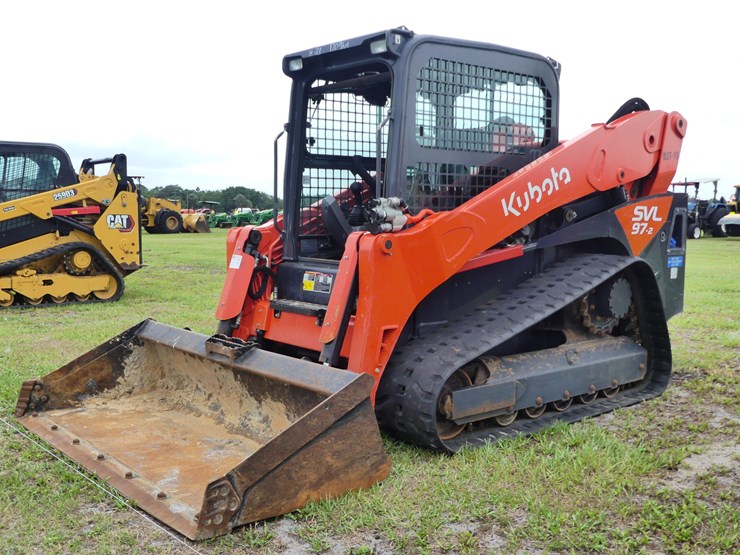 2024-kubota-svl97-2-image-1