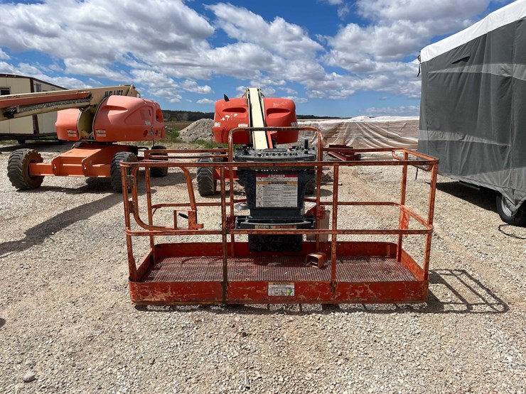 jlg-400s-image-30
