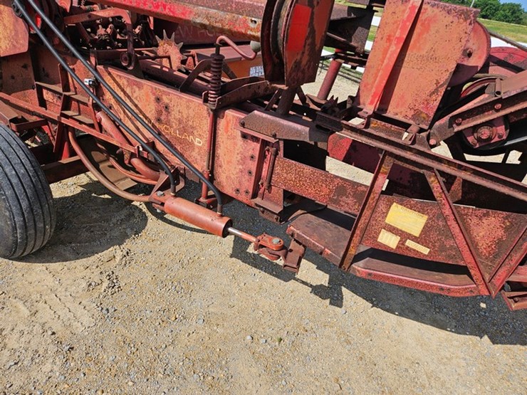 new-holland-273-image-25