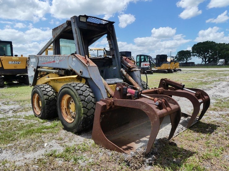 new-holland-ls180-image-2