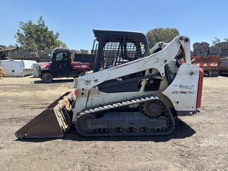 2016-bobcat-t590-image-5