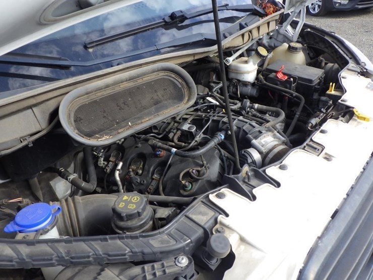2019-ford-transit-image-12