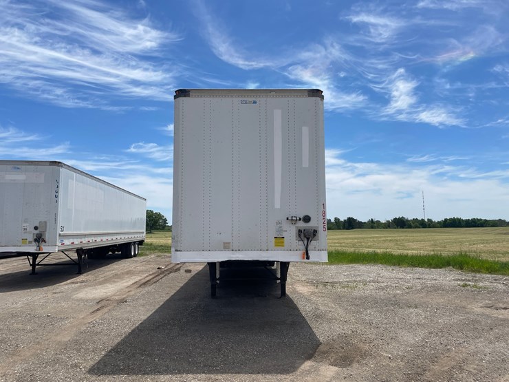#408-•-2014-stoughton-semi-trailer-(has-wi-title)-(denmark,-wi)-image-2