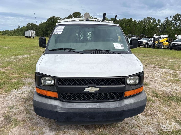 2013-chevrolet-express-2500-image-47