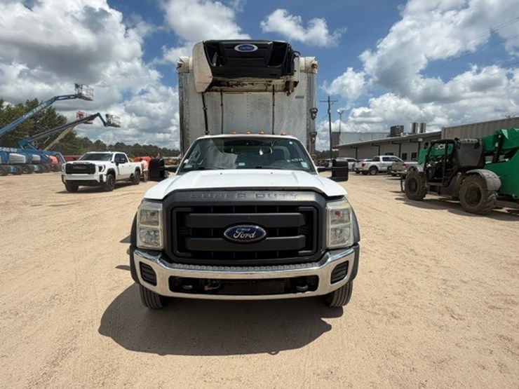 2013-ford-f550-image-6