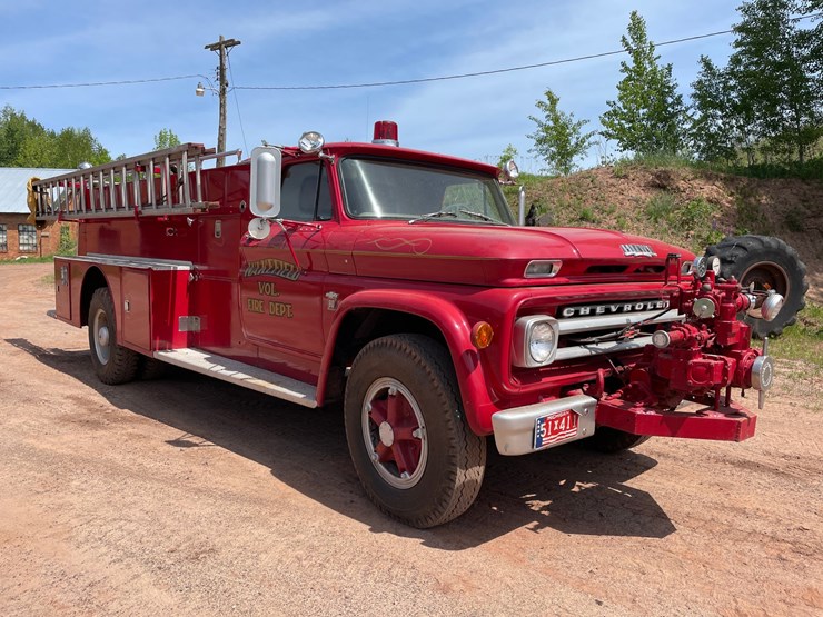 #330-•-1958-chevy-80-(howe)-fire-truck-(no-brakes)-(has-mi.-title)-(wakefield,-mi)-image-3