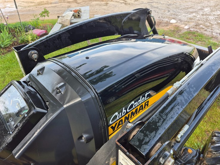 cub-cadet-yanmar-ex450-image-14