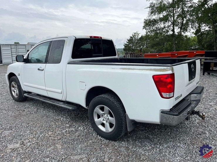2004-nissan-titan-image-14