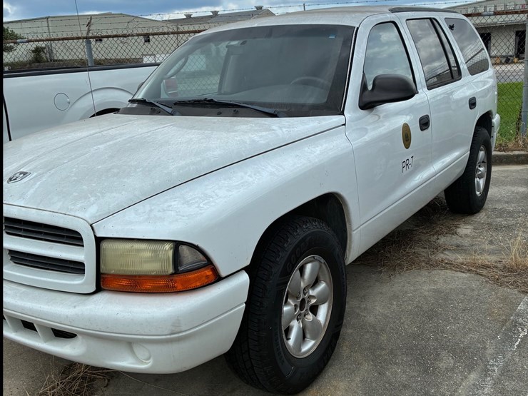 2003-dodge-durango-image-1