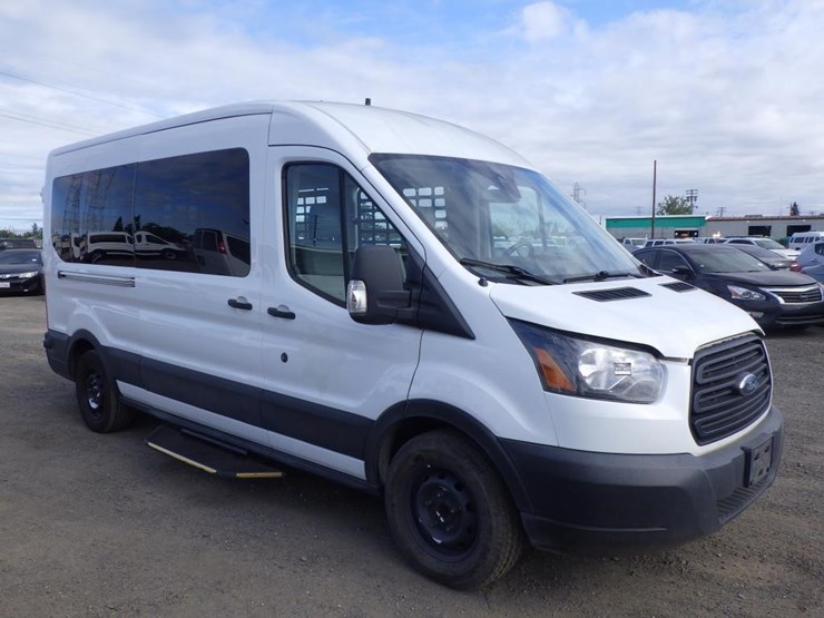 2019-ford-transit-image-3