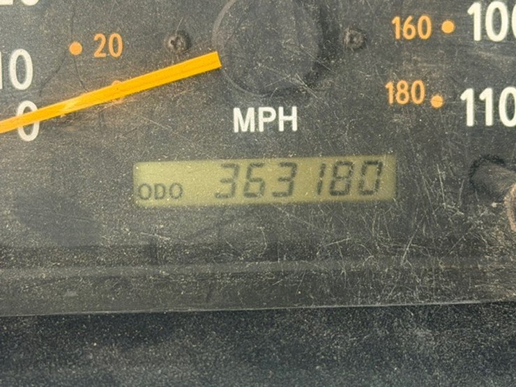 2004-toyota-tundra-image-51