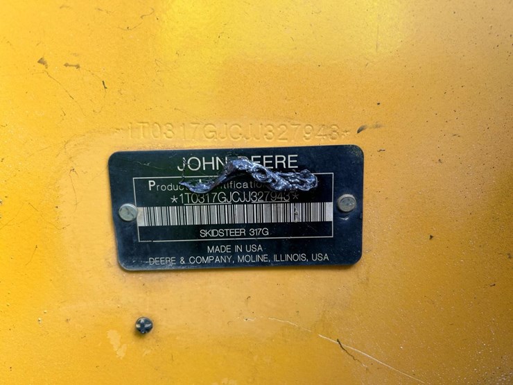 2018-deere-317g-image-26