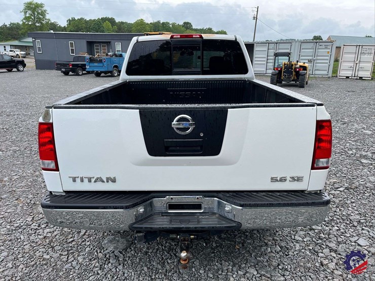 2004-nissan-titan-image-15