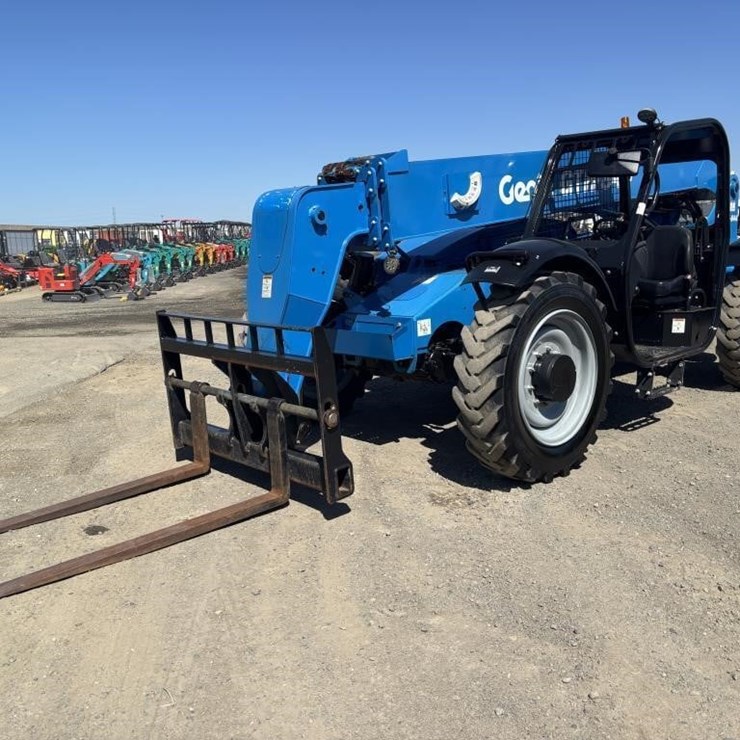2019 GENIE GTH844
