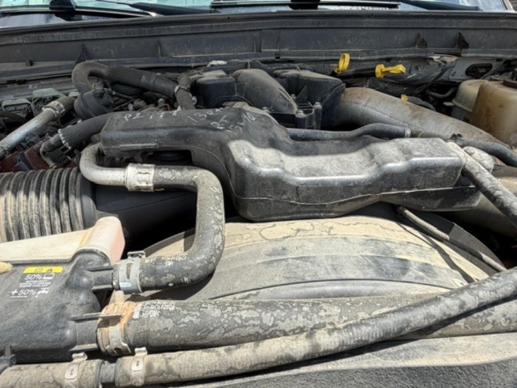 2013-ford-f550-image-60