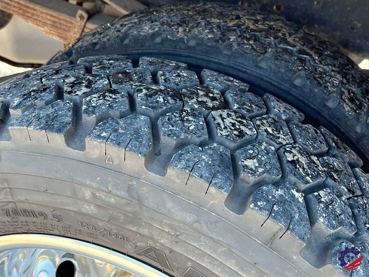 2011-ford-f450-image-9