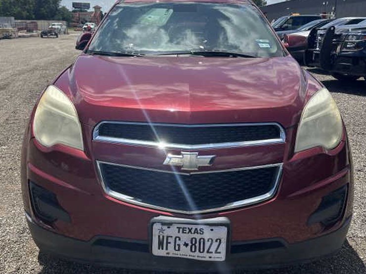 2012-chevrolet-equinox-lt-image-2