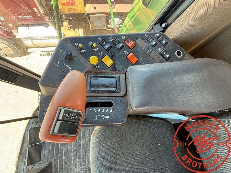 1992-john-deere-9500-image-29