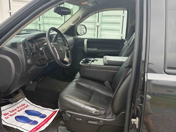 2009-gmc-sierra-1500-image-13