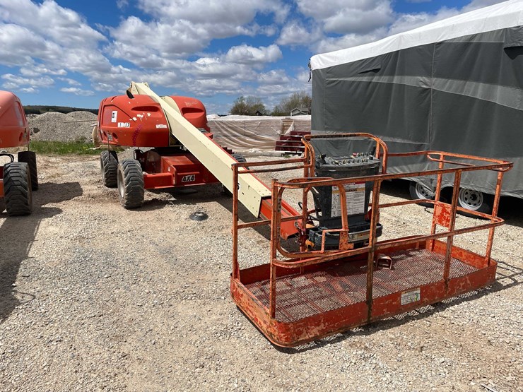 jlg-400s-image-31