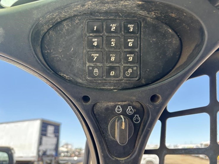 2019-bobcat-t595-image-26