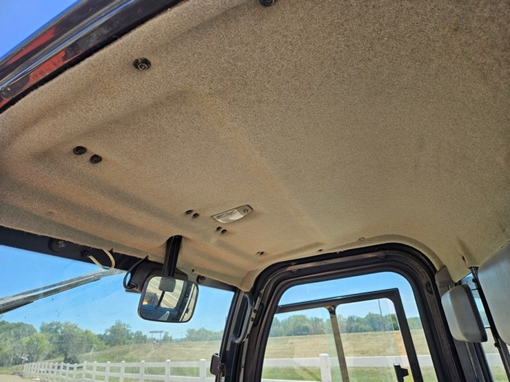 kubota-rtv1100-image-38