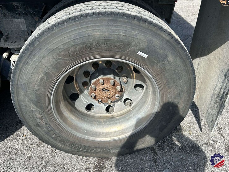 2020-kenworth-t880-image-18
