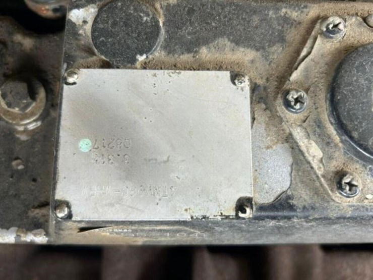 2014-deere-85g-image-29