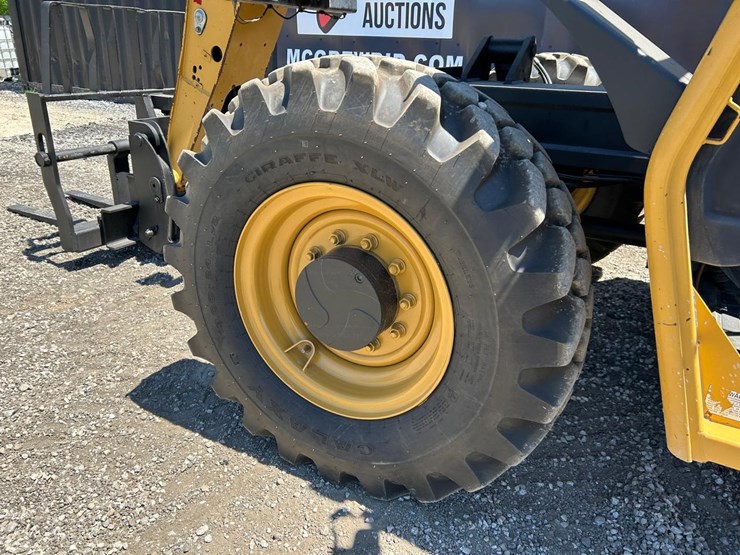 caterpillar-tl943-image-15