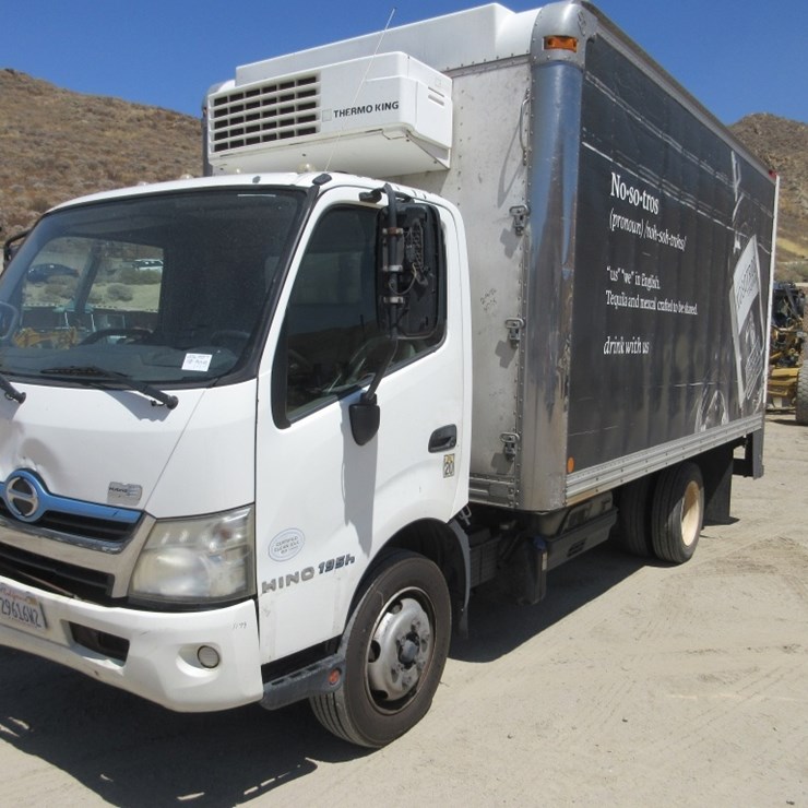 2015 HINO 195H