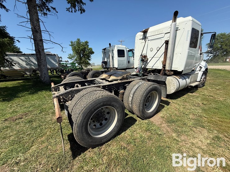 2015-international-prostar-image-5