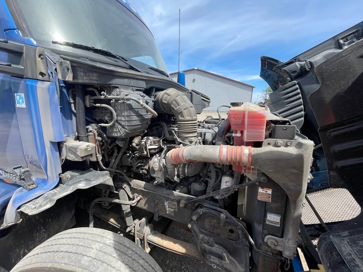 2015-kenworth-t680-image-64