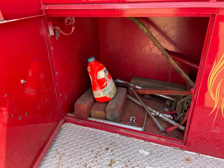 #330-•-1958-chevy-80-(howe)-fire-truck-(no-brakes)-(has-mi.-title)-(wakefield,-mi)-image-32