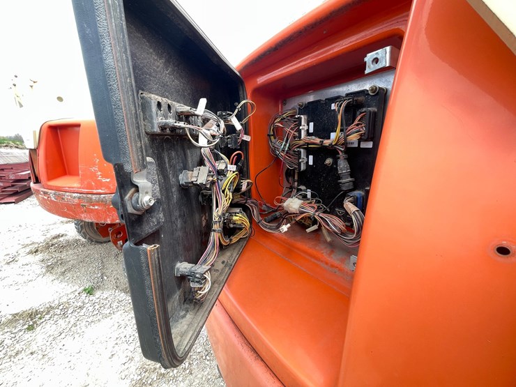 jlg-460sj-image-23