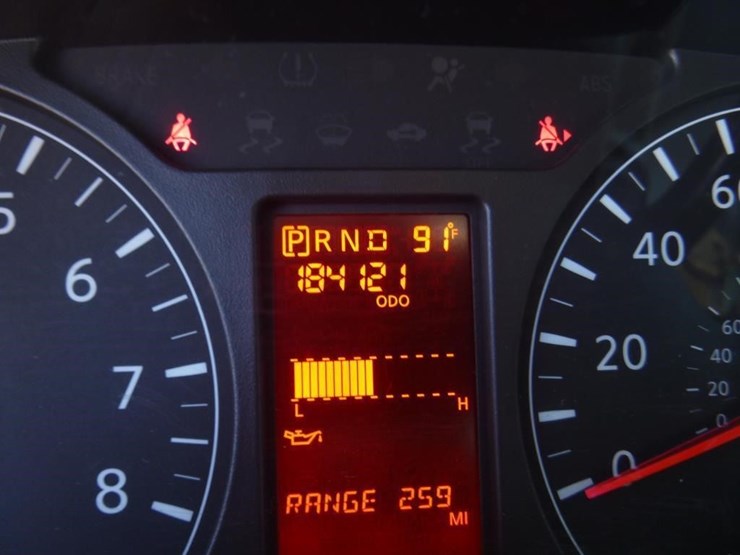 2018-nissan-nv2500-image-14