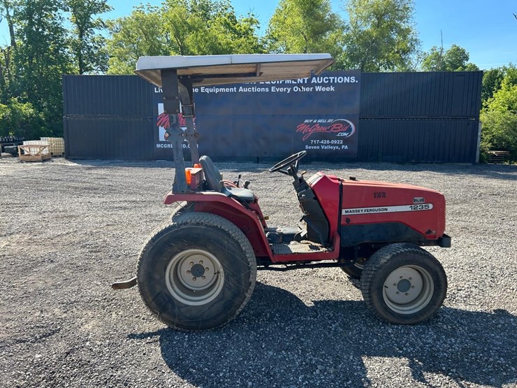massey-ferguson-1235-image-5