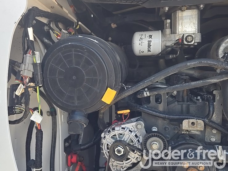 2021-bobcat-t66-image-34