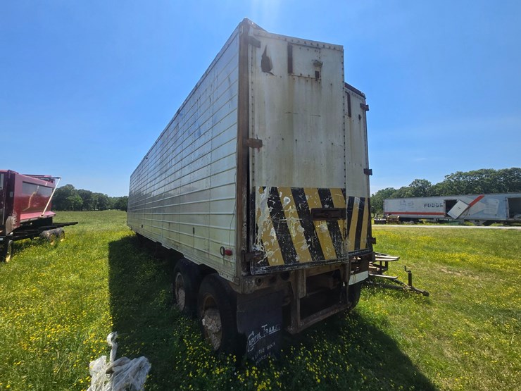 trailmobile-van-image-9