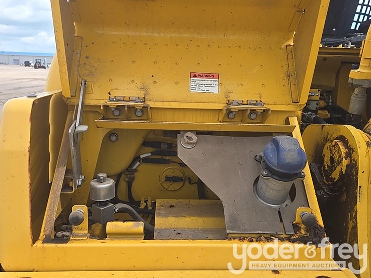 2017-komatsu-pc210-lc-11-image-40