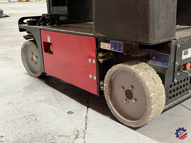 2022-reeslift-hml-20sp-scissor-lift-image-8