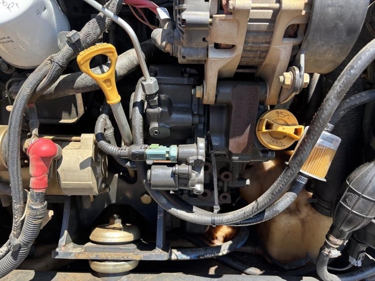 2016-bobcat-t590-image-33