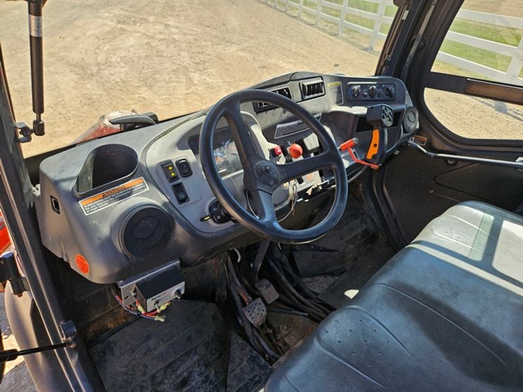 kubota-rtv1100-image-36