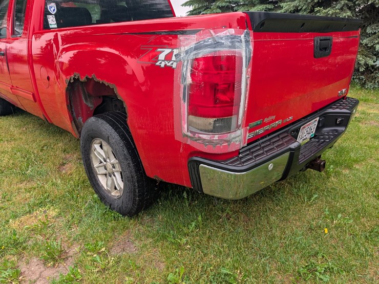2010-gmc-sierra-1500-image-9
