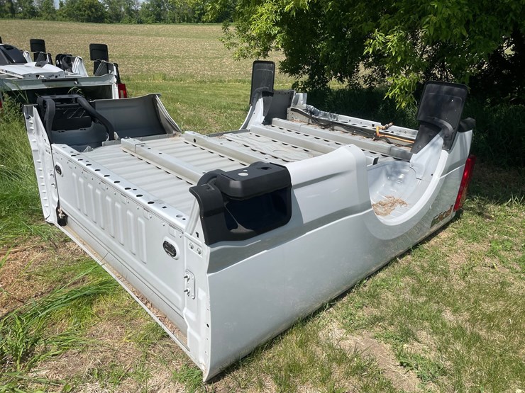 2024-ford-f250-image-2
