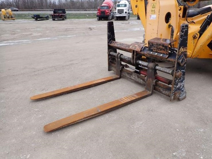 2010-jcb-510-56-image-56